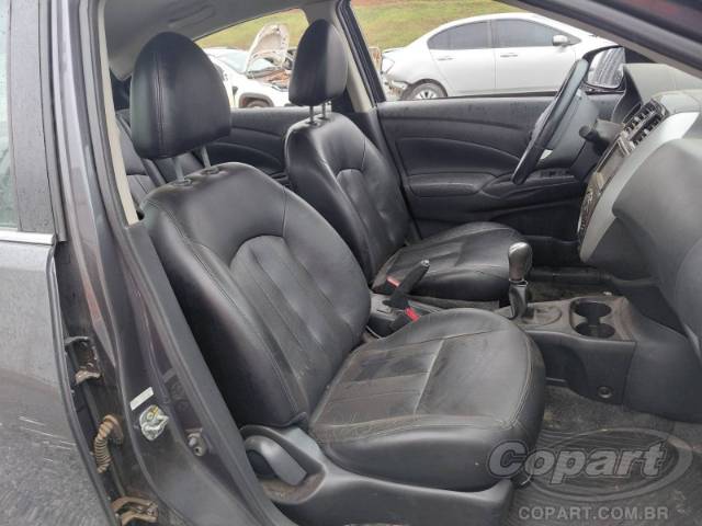 2017 NISSAN VERSA 