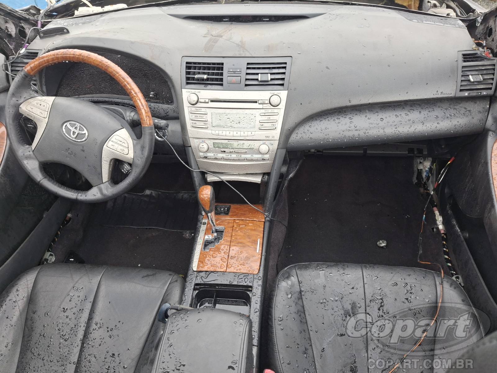 2010 TOYOTA CAMRY — foto 9 de 10