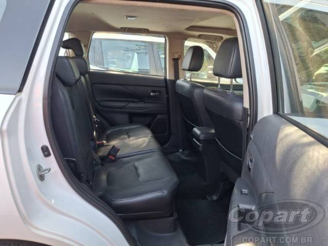 2015 MITSUBISHI OUTLANDER 