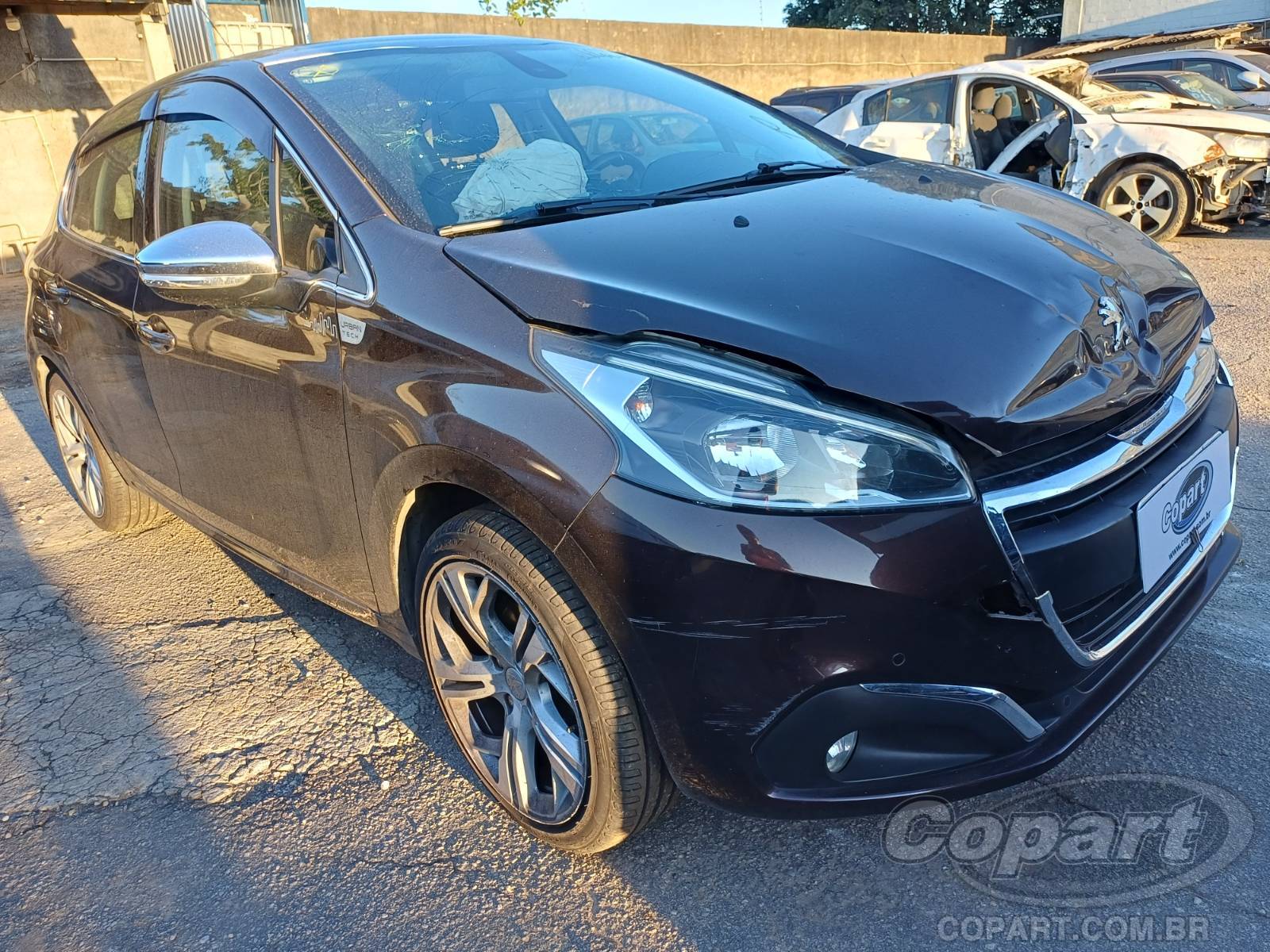 Peugeot 208 1.6 16V VVT - Recuperável