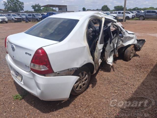 2014 TOYOTA ETIOS SEDA 