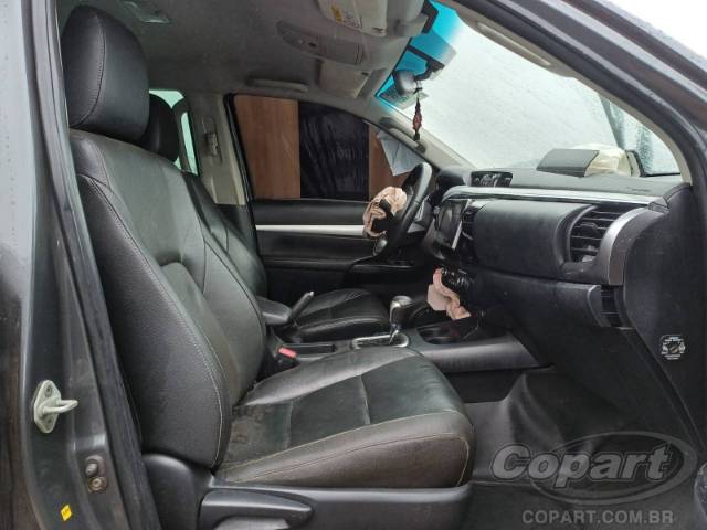 2017 TOYOTA HILUX CD 