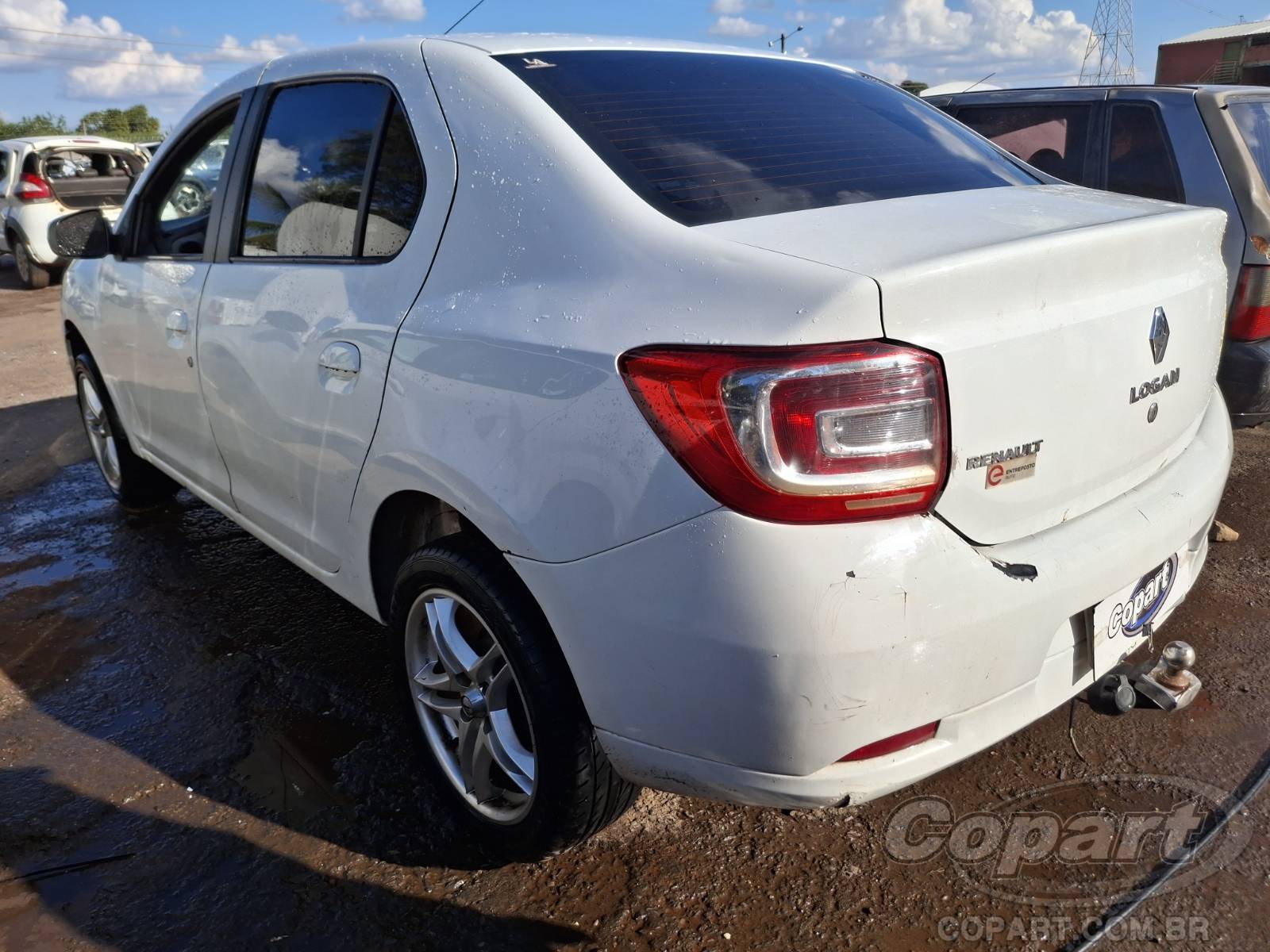 2015 RENAULT LOGAN — foto 3 de 10