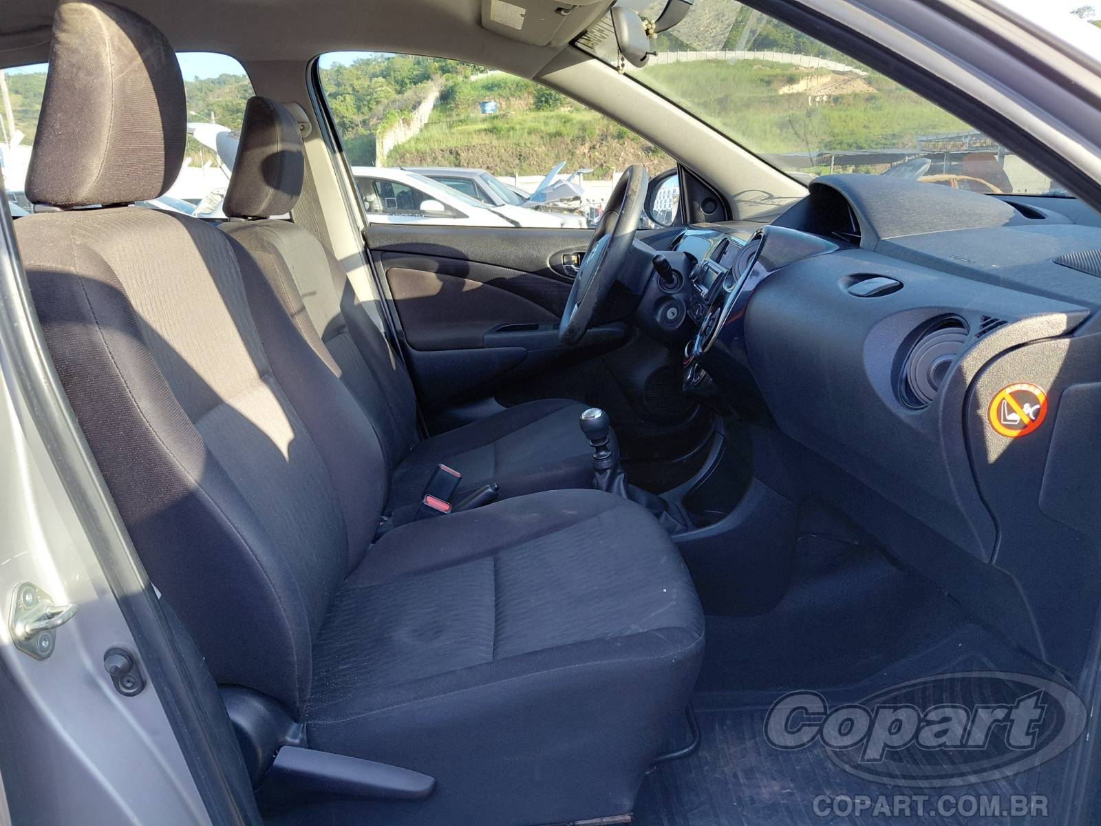 2018 TOYOTA ETIOS — foto 5 de 11