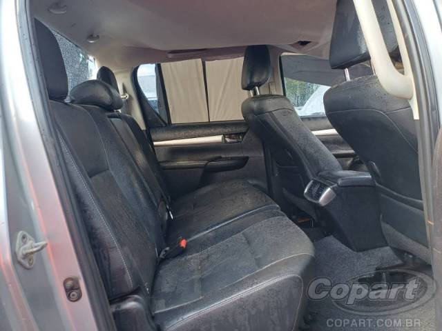 2017 TOYOTA HILUX CD 