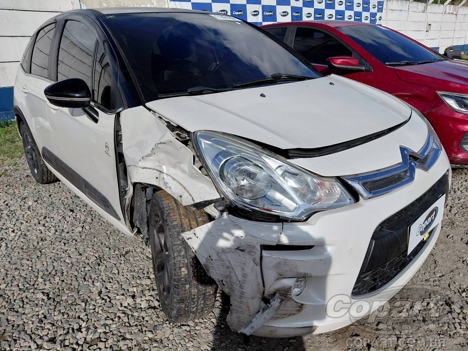 Veículo Peugeot C3 Citroën C3 1.6 16V VVT 2020 Colisão Frontal Média Monta 2020 em leilão