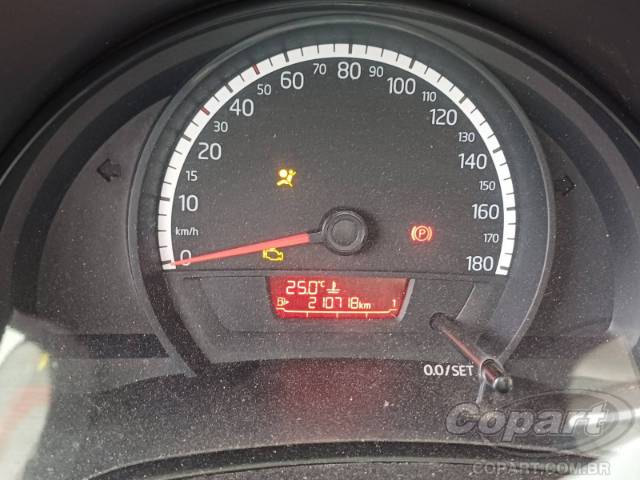 2015 VOLKSWAGEN UP 