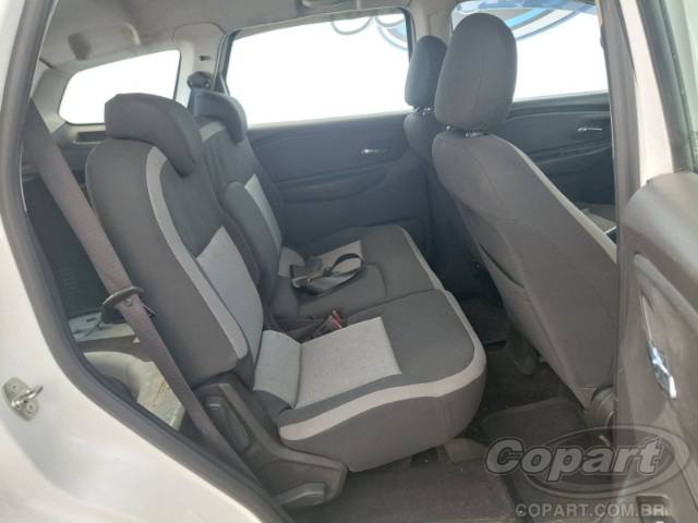 2016 CHEVROLET SPIN 