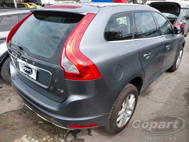 2017 VOLVO XC60 