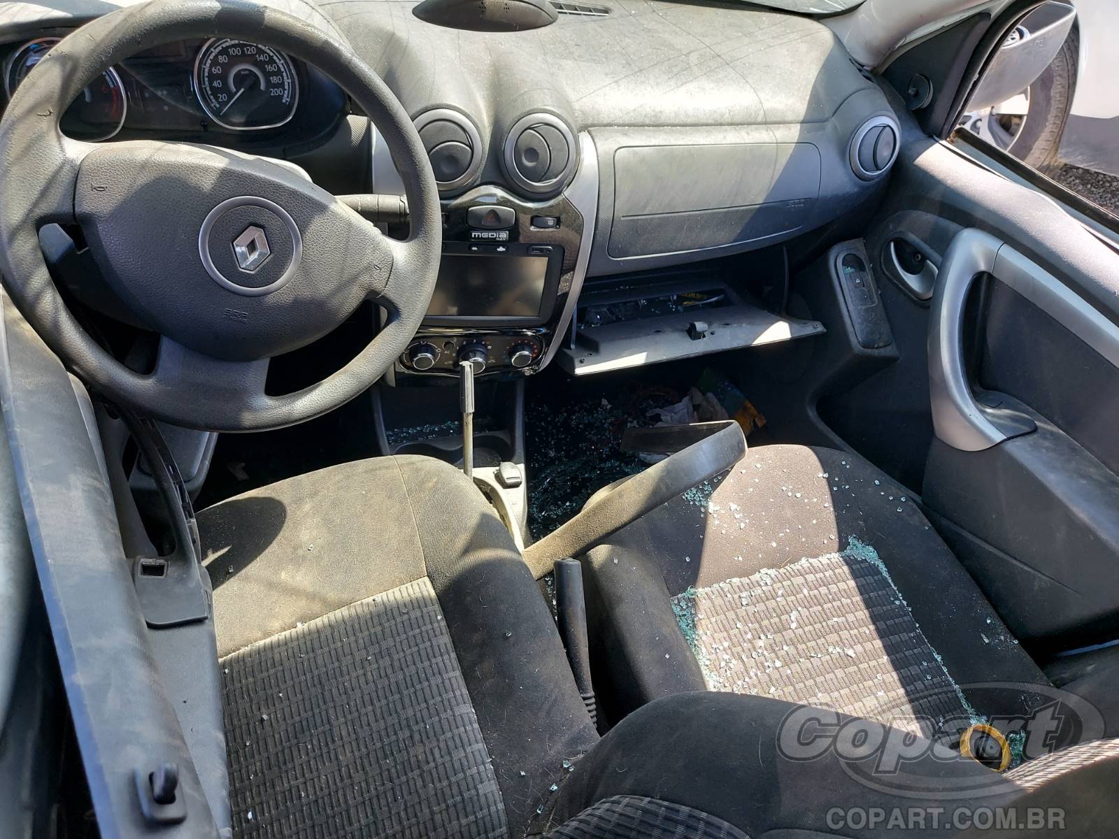 Foto 9 de 10: 2014 RENAULT SANDERO