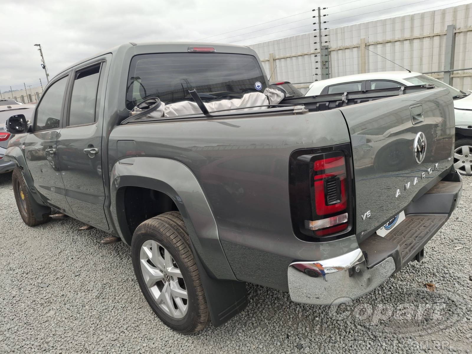 2026 VOLKSWAGEN AMAROK — foto 3 de 13