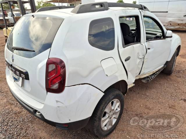 2016 RENAULT DUSTER 