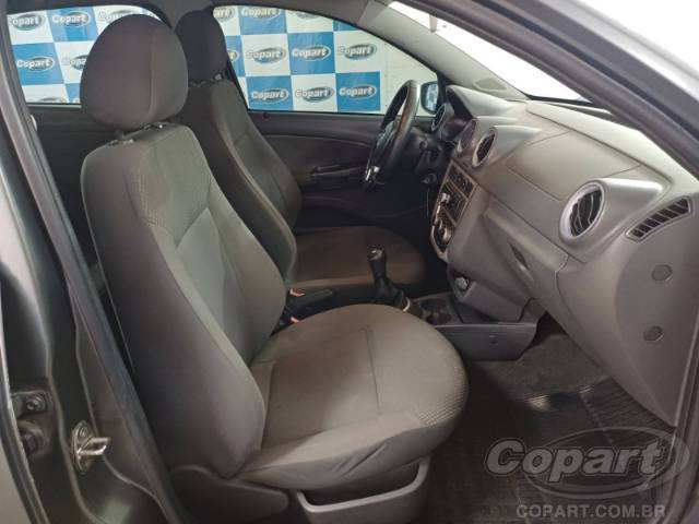 2013 VOLKSWAGEN VOYAGE 
