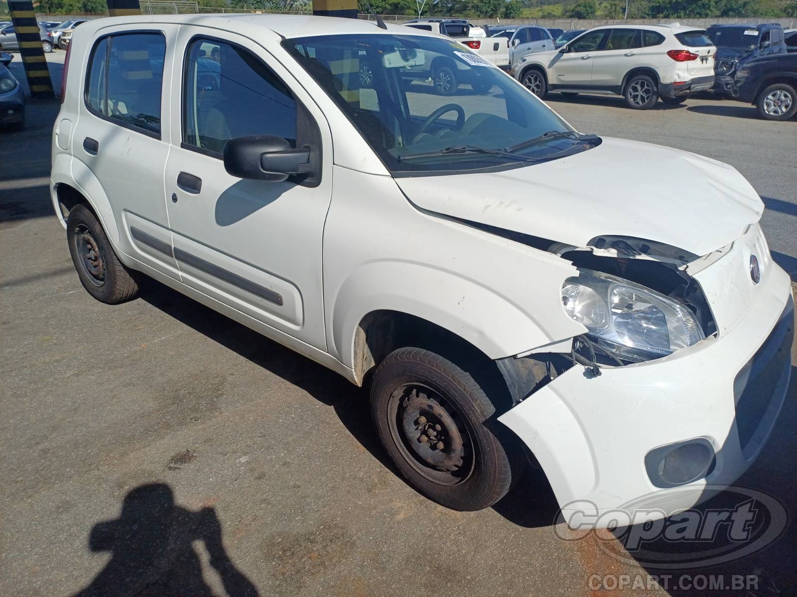 Veículo Fiat Uno Fiat Uno Vivace 1.0 Evo 2013 2013 em leilão