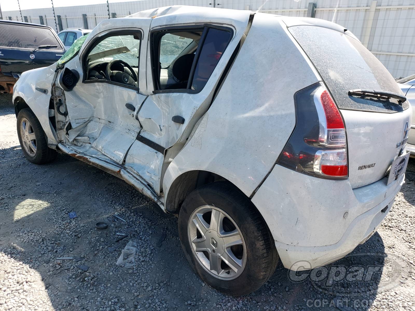 Foto 3: 2014 RENAULT SANDERO
