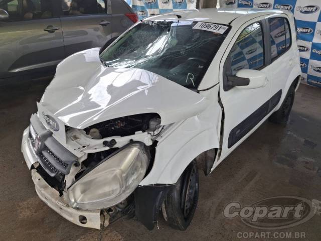 2017 FIAT UNO 