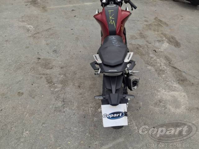 2026 HONDA CB 300F 