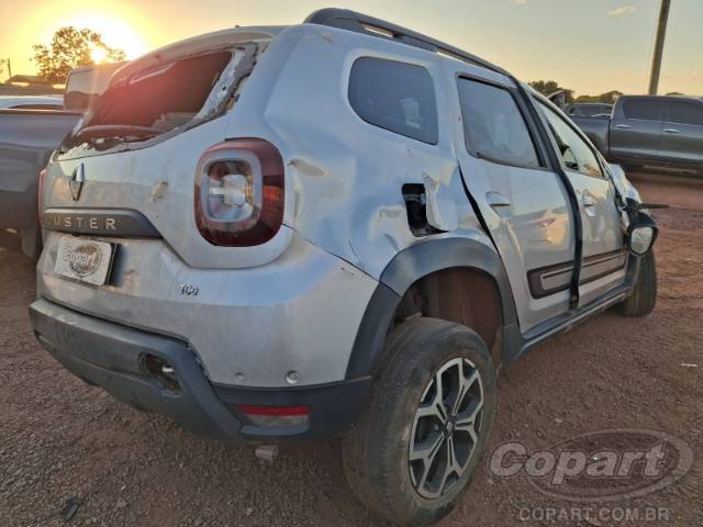 2024 RENAULT DUSTER 