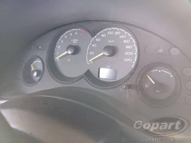 2005 CHEVROLET CLASSIC 