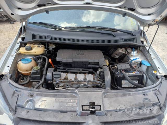 2011 VOLKSWAGEN FOX 