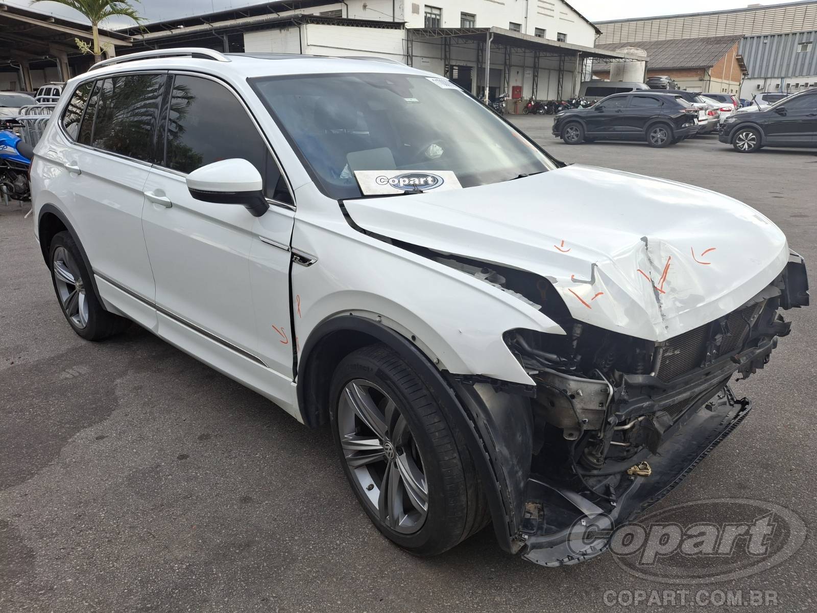 Veículo VW - VolksWagen Tiguan Volkswagen Tiguan AllSpace R-Line 350 4Motion 2.0 16V TSI Turbo 2019 2019 em leilão