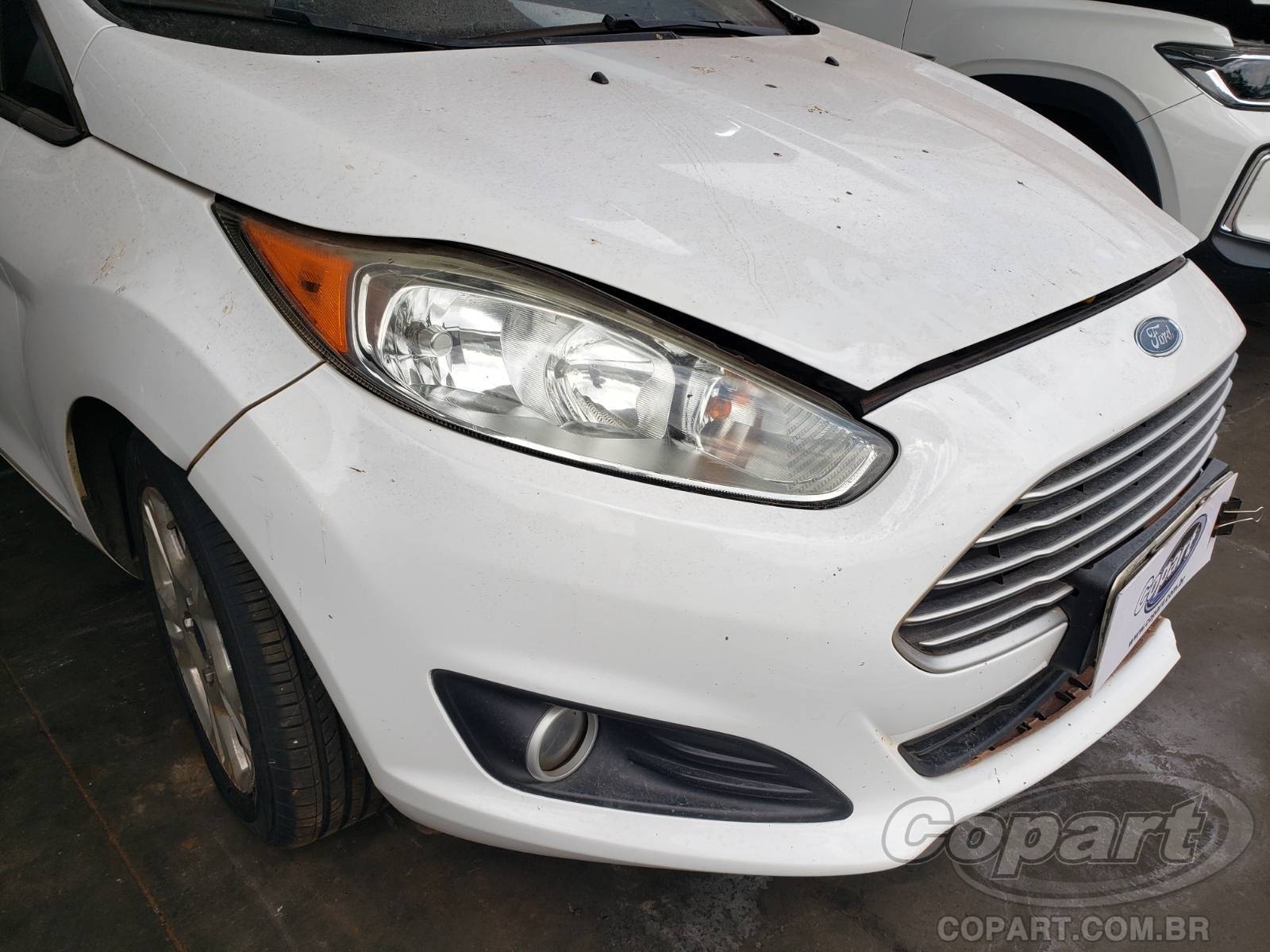 Foto 11 de 13: 2014 FORD FIESTA SEDAN