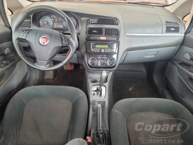 2013 FIAT LINEA 