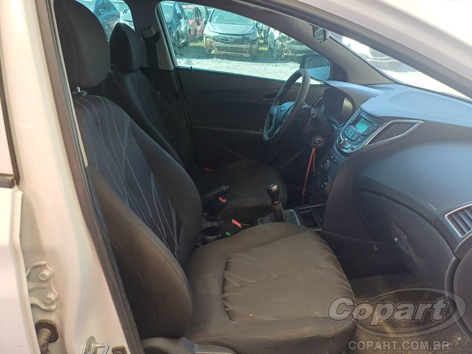 Foto 5: 2014 HYUNDAI HB20