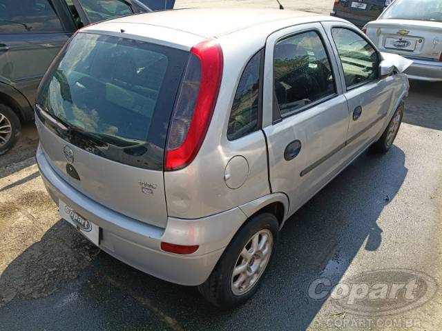 2004 CHEVROLET CORSA 