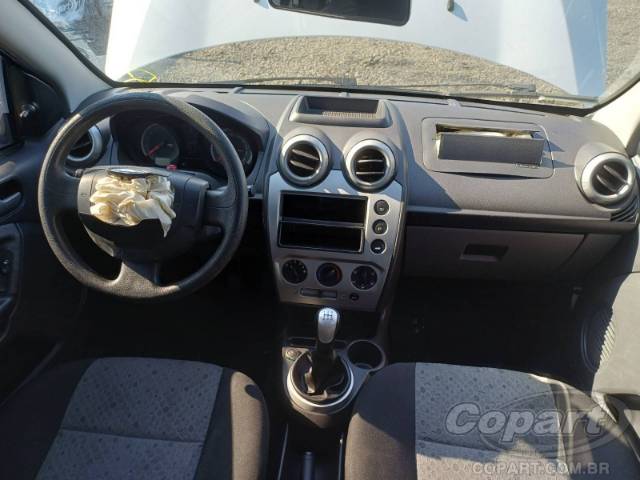 2013 FORD FIESTA 