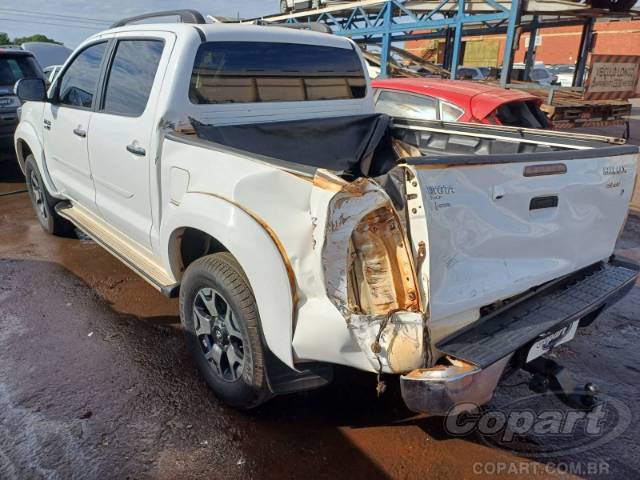 2015 TOYOTA HILUX CD 
