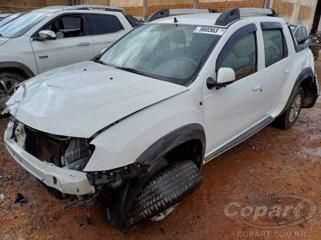 2019 RENAULT DUSTER OROCH 