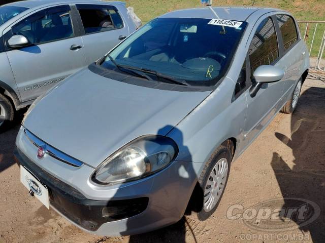 2013 FIAT PUNTO 