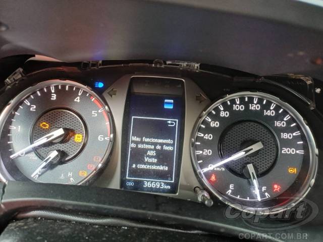2024 TOYOTA HILUX CD 
