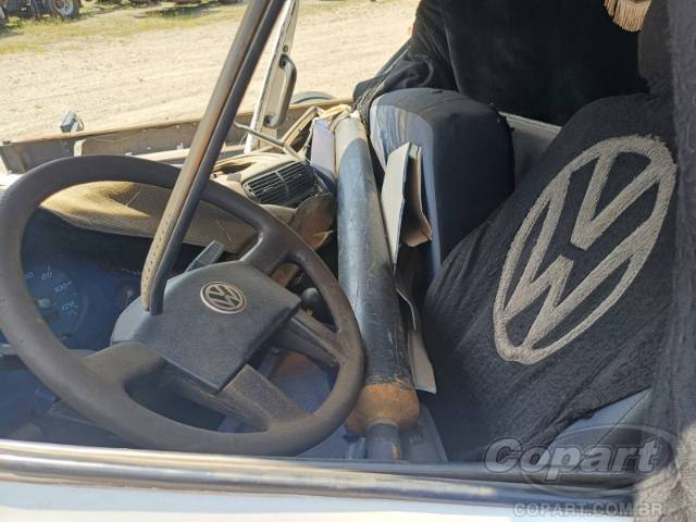 2011 VOLKSWAGEN WORKER 