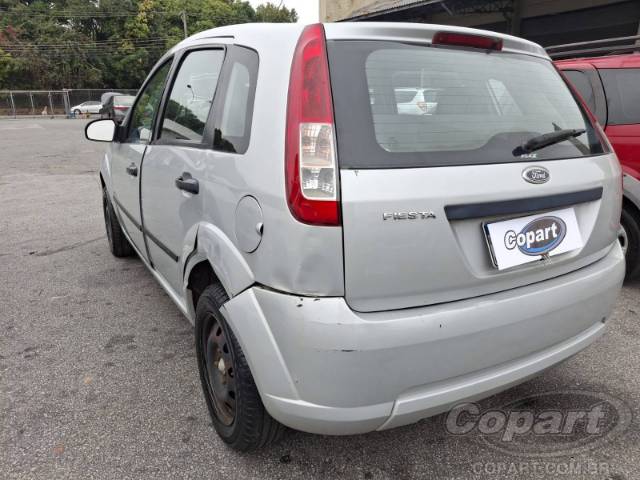 2010 FORD FIESTA 