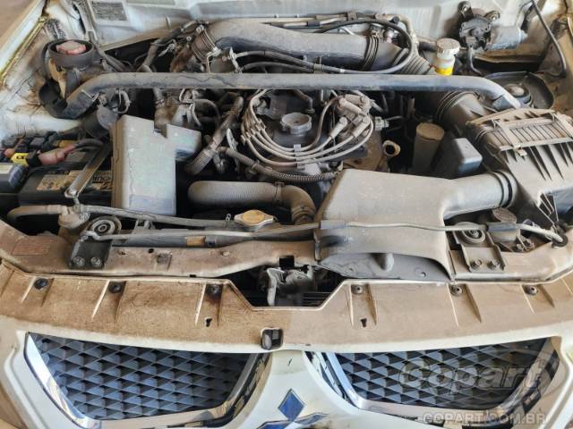 2011 MITSUBISHI PAJERO TR4 