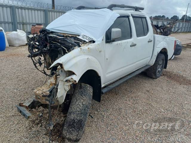 2014 NISSAN FRONTIER CD 