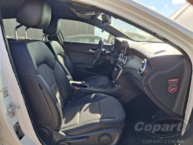 2015 MERCEDES BENZ GLA 