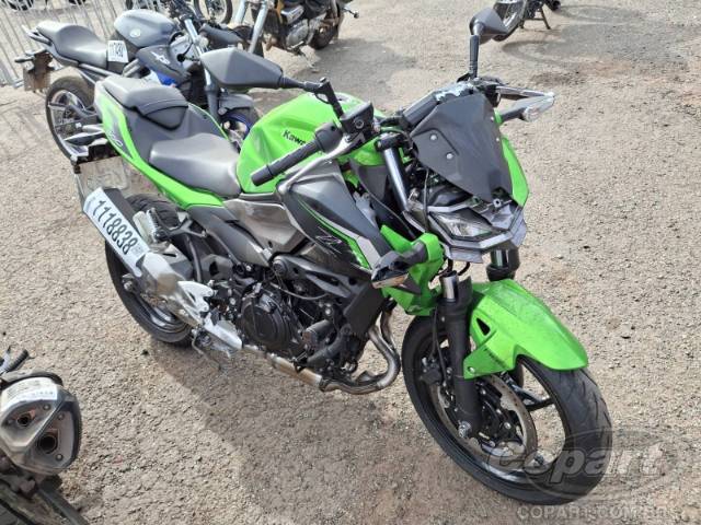 2025 KAWASAKI Z500 
