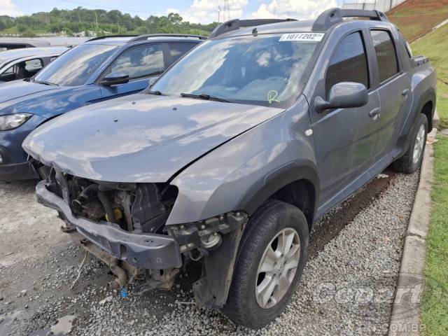 2018 RENAULT DUSTER OROCH 