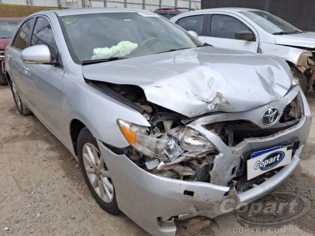 2010 TOYOTA CAMRY 