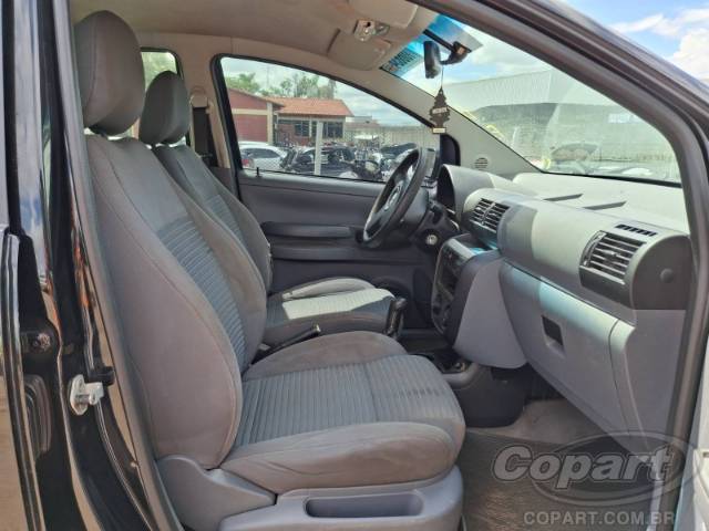 2009 VOLKSWAGEN SPACEFOX 