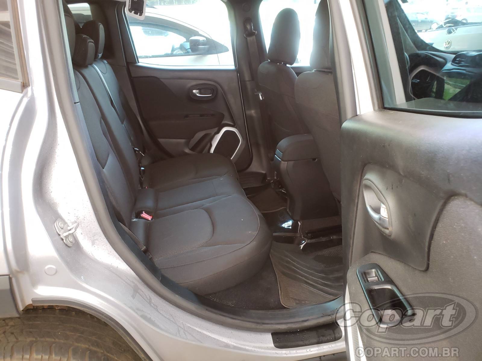 Foto 6 de 10: 2020 JEEP RENEGADE