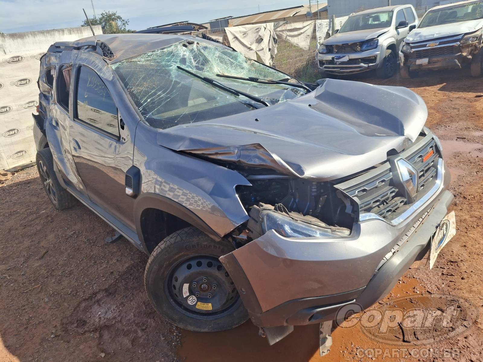 Renault Duster 2024 em leilão