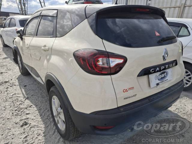 2021 RENAULT CAPTUR 