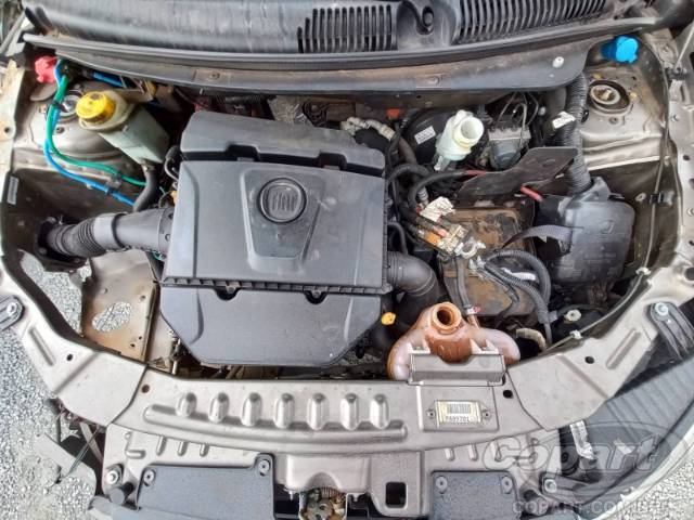 2015 FIAT GRAND SIENA 