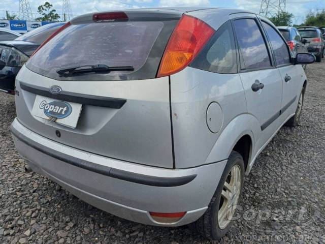 2005 FORD FOCUS 