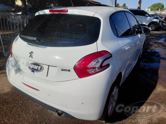 2015 PEUGEOT 208 