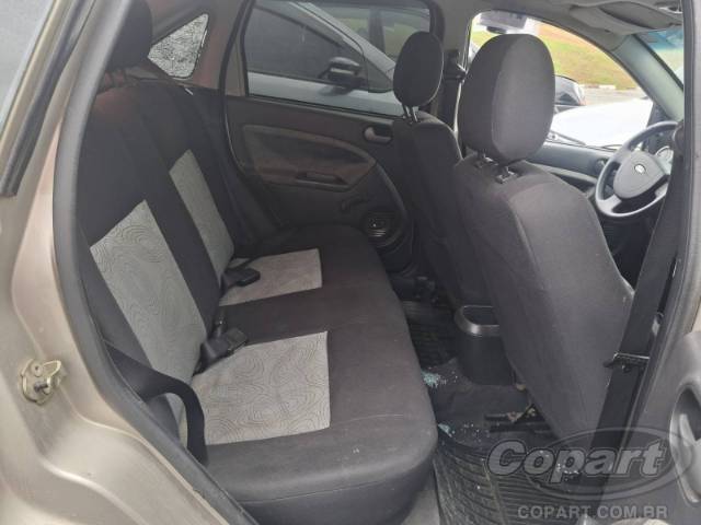 2009 FORD FIESTA SEDAN 